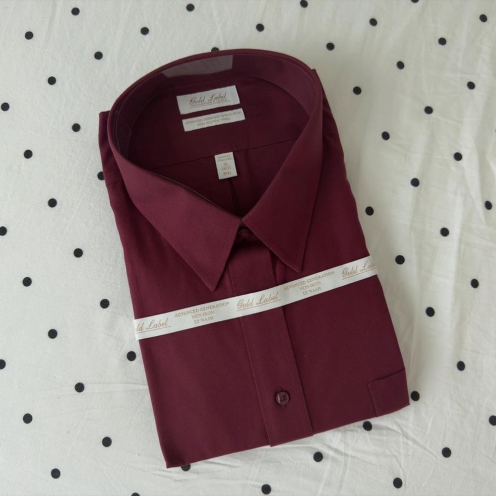 NWT Gold Label Wine Dress Shirt by Roundtree & Yorke
